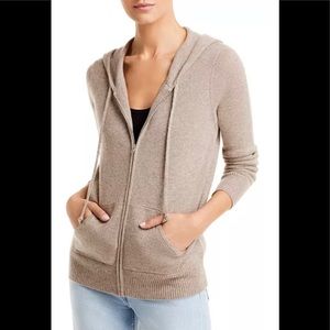 Bloomingdale’s 100% 2 ply cashmere hoodie